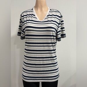 Lululemon 5 Year Basic V-Neck Short Sleeve T-Shirt Navy and White Stripe